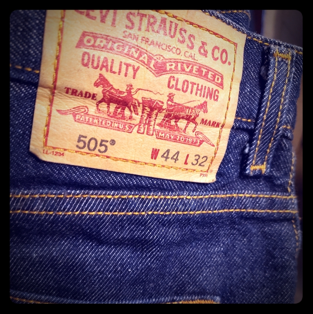505 Levi Jeans 44x32